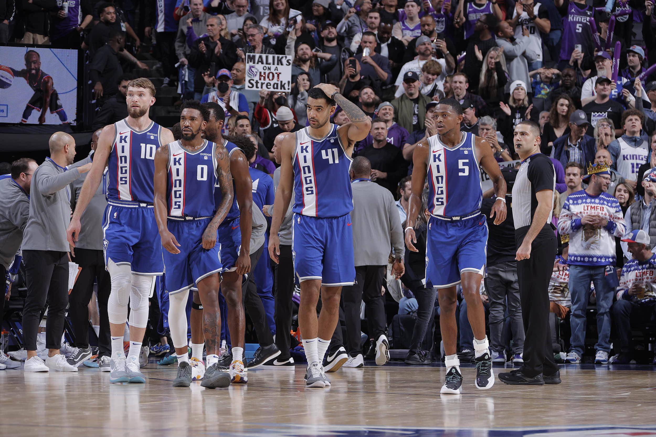 包含萨克拉门托国王国际比赛日外线爆发；志在欧篮联名次提升；球迷炸锅；年轻球员得到机会的词条